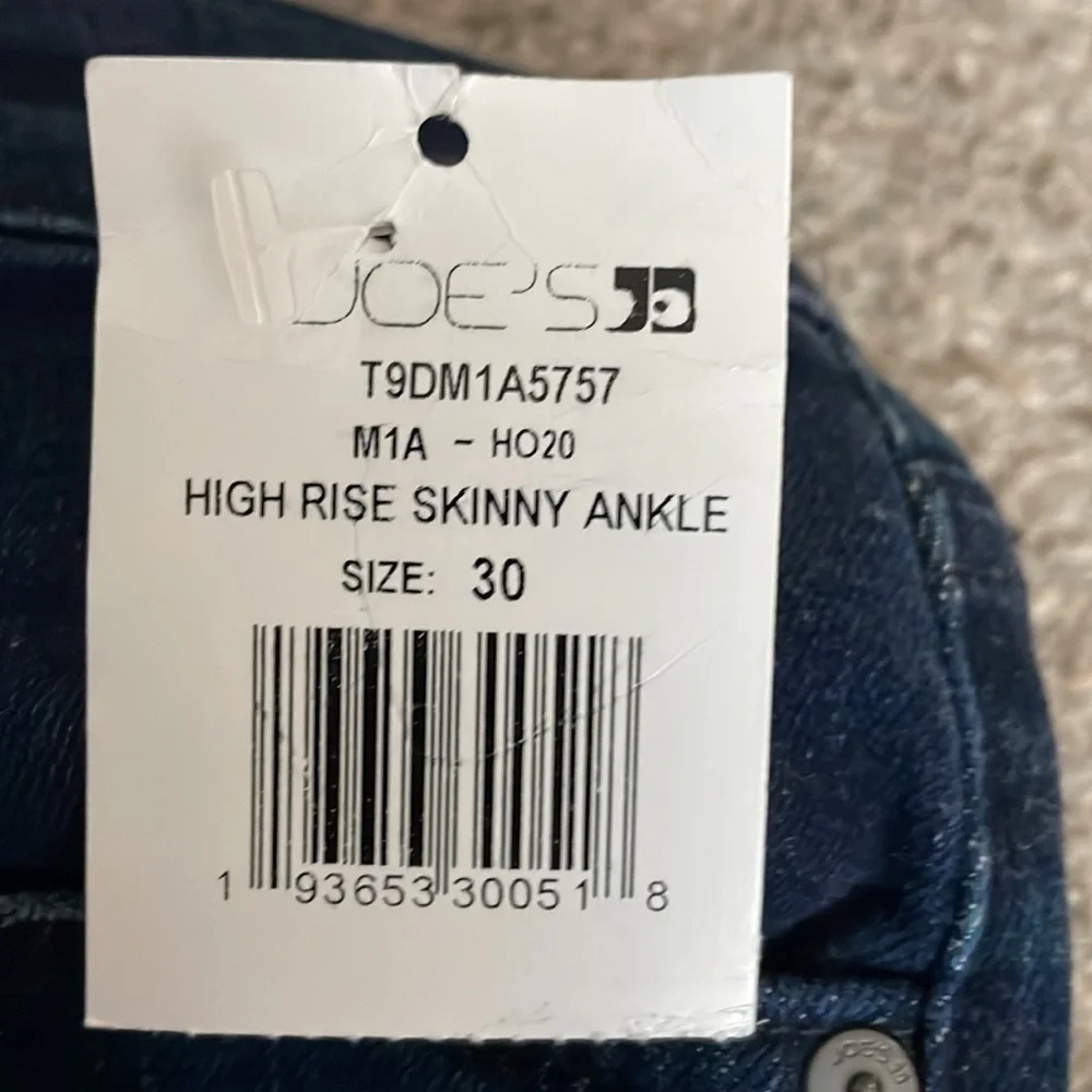 Joe’s high rise curvy skinny ankle jeans
